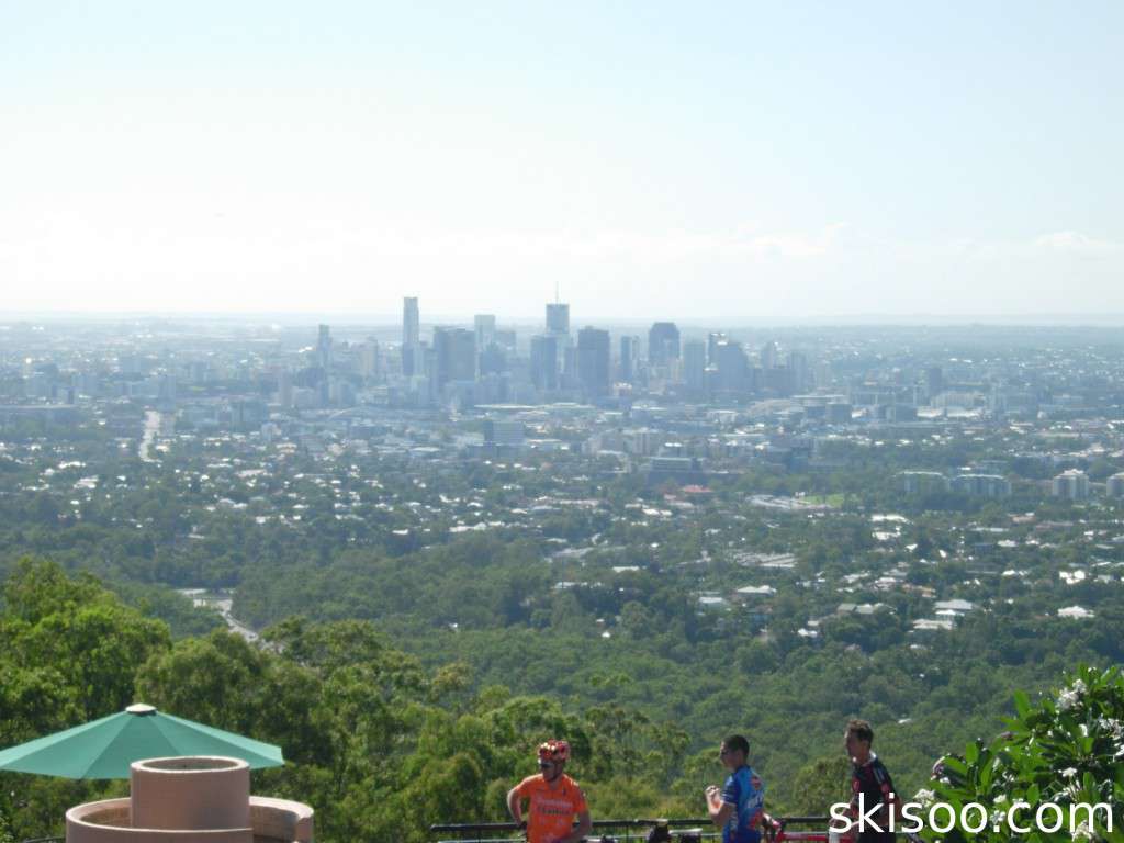 Brisbane view from mount Coot-Tha